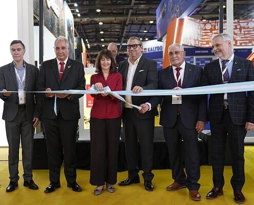 ExpoFerretera 2025 reunió a referentes nacionales y del sector ferretero. CAFARA celebró sus 120 años con un acto inaugural histórico.